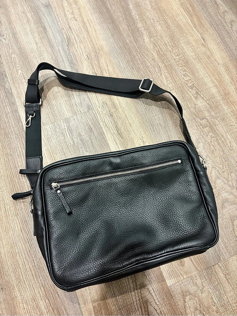 Roots Leather Laptop Crossbody Bag - BRAND NEW